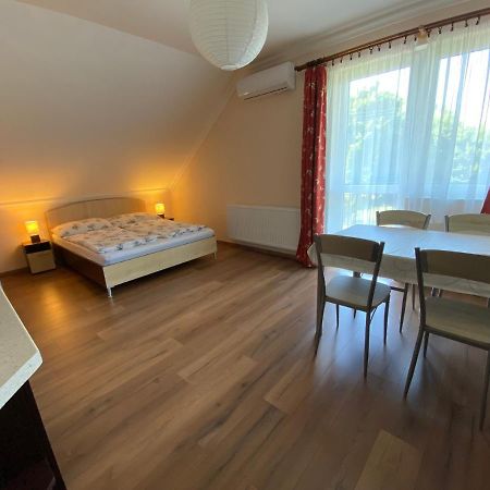 Magyar Apartman Iii. Leilighet Hajdúszoboszló Eksteriør bilde