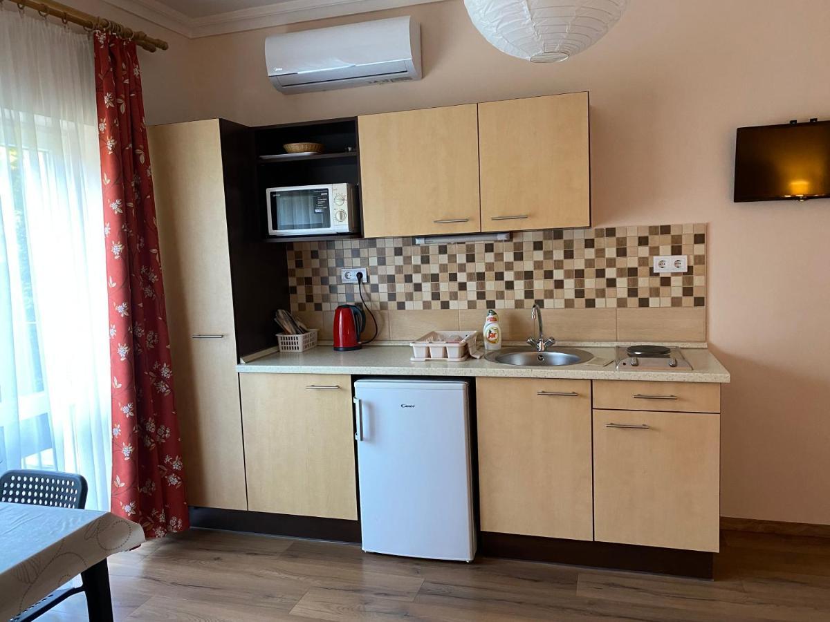 Magyar Apartman Iii. Leilighet Hajdúszoboszló Eksteriør bilde