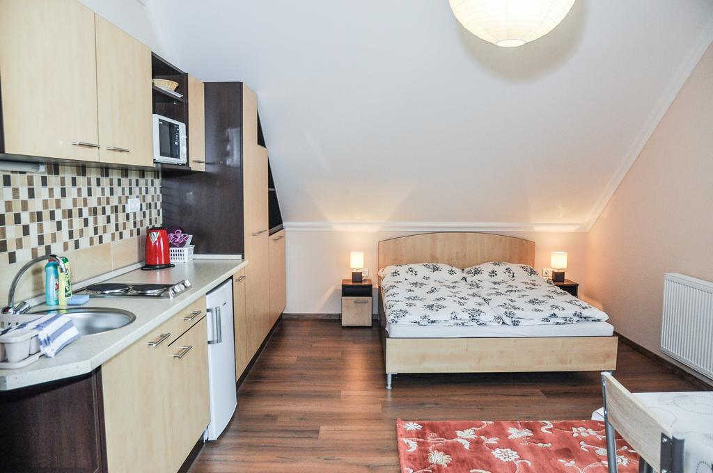 Magyar Apartman Iii. Leilighet Hajdúszoboszló Eksteriør bilde